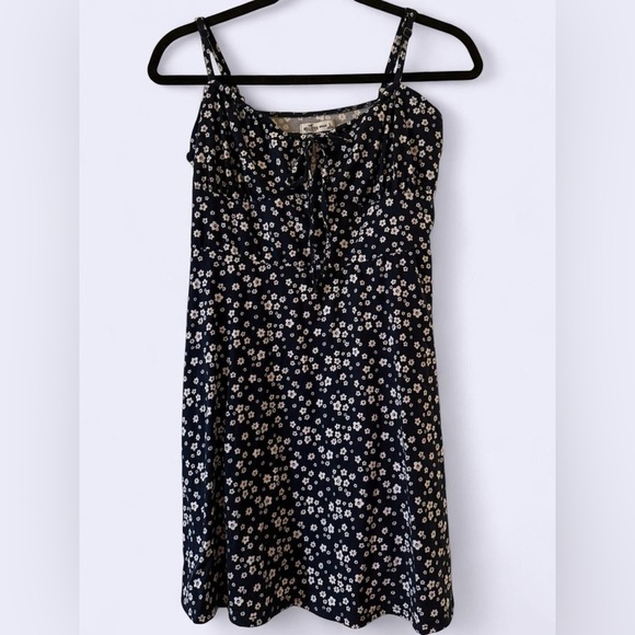 Hollister Dresses & Skirts - Hollister Floral Mini Dress with Tie Front Detail